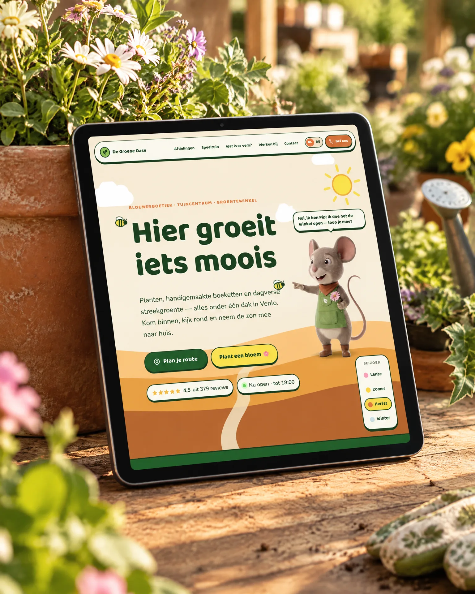 Tablet tussen bloemen met het websiteconcept van De Groene Oase